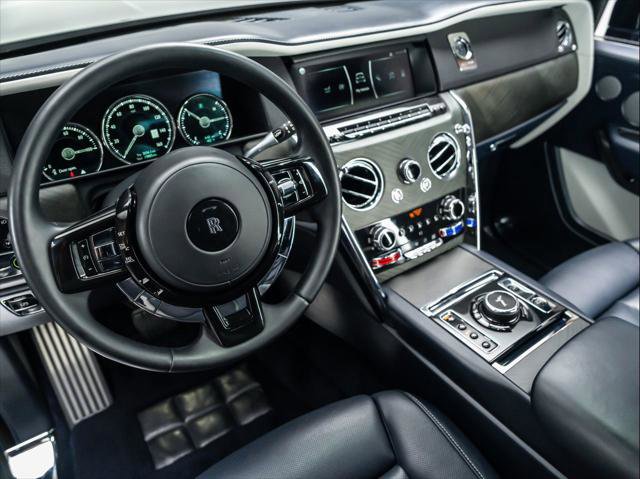 Used 2020 Rolls-Royce Cullinan image 18