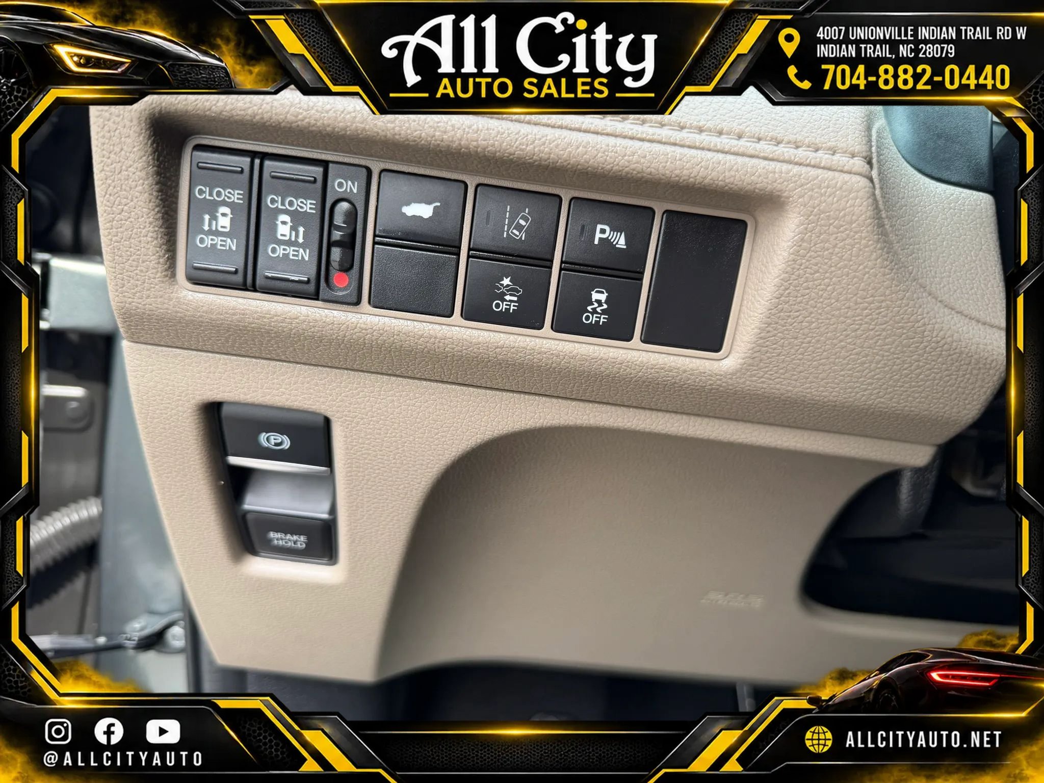 Used 2018 Honda Odyssey Elite image 37