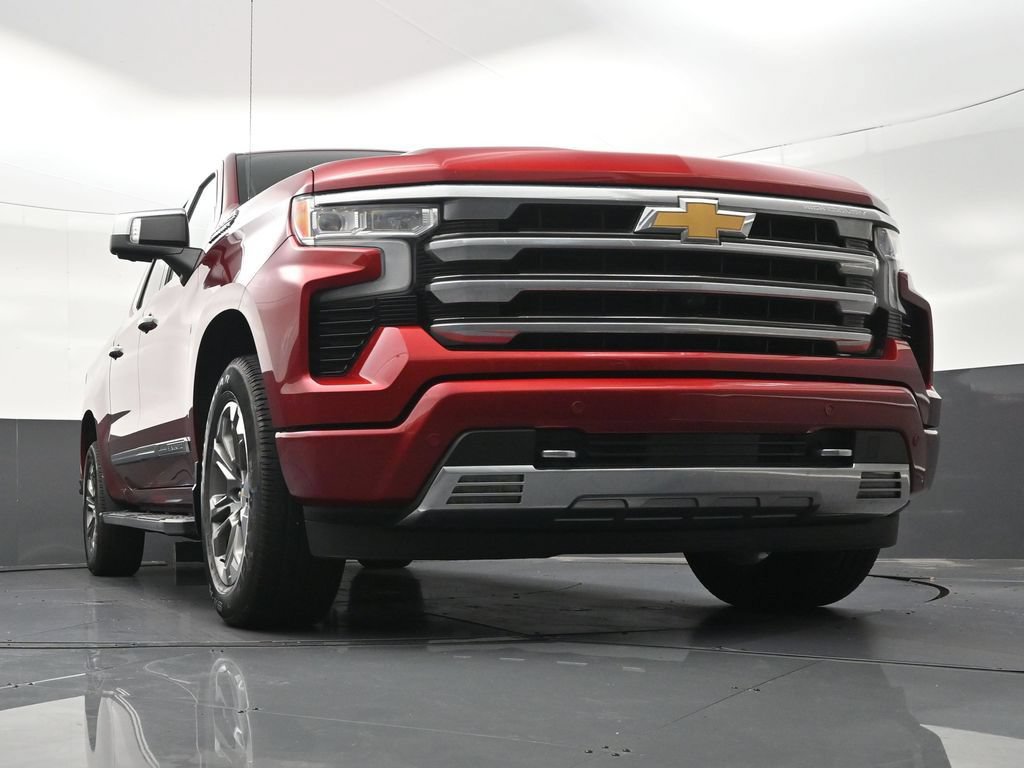 Used 2024 Chevrolet Silverado 1500 High Country RWD image 33