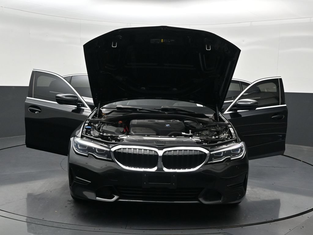 Used 2021 BMW 330i Sedan w/ Premium Package RWD image 36