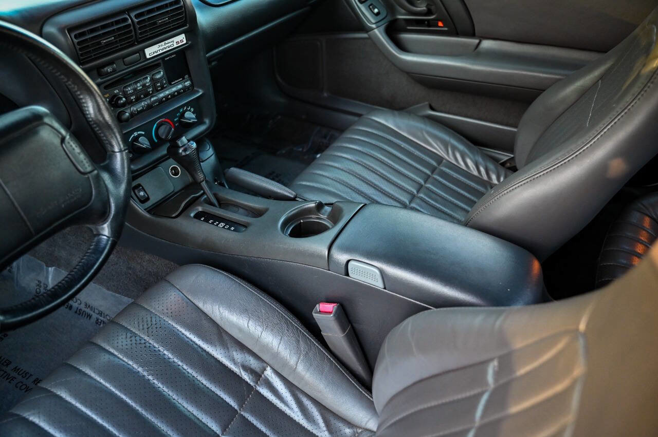 Used 1997 Chevrolet Camaro Z28 image 88