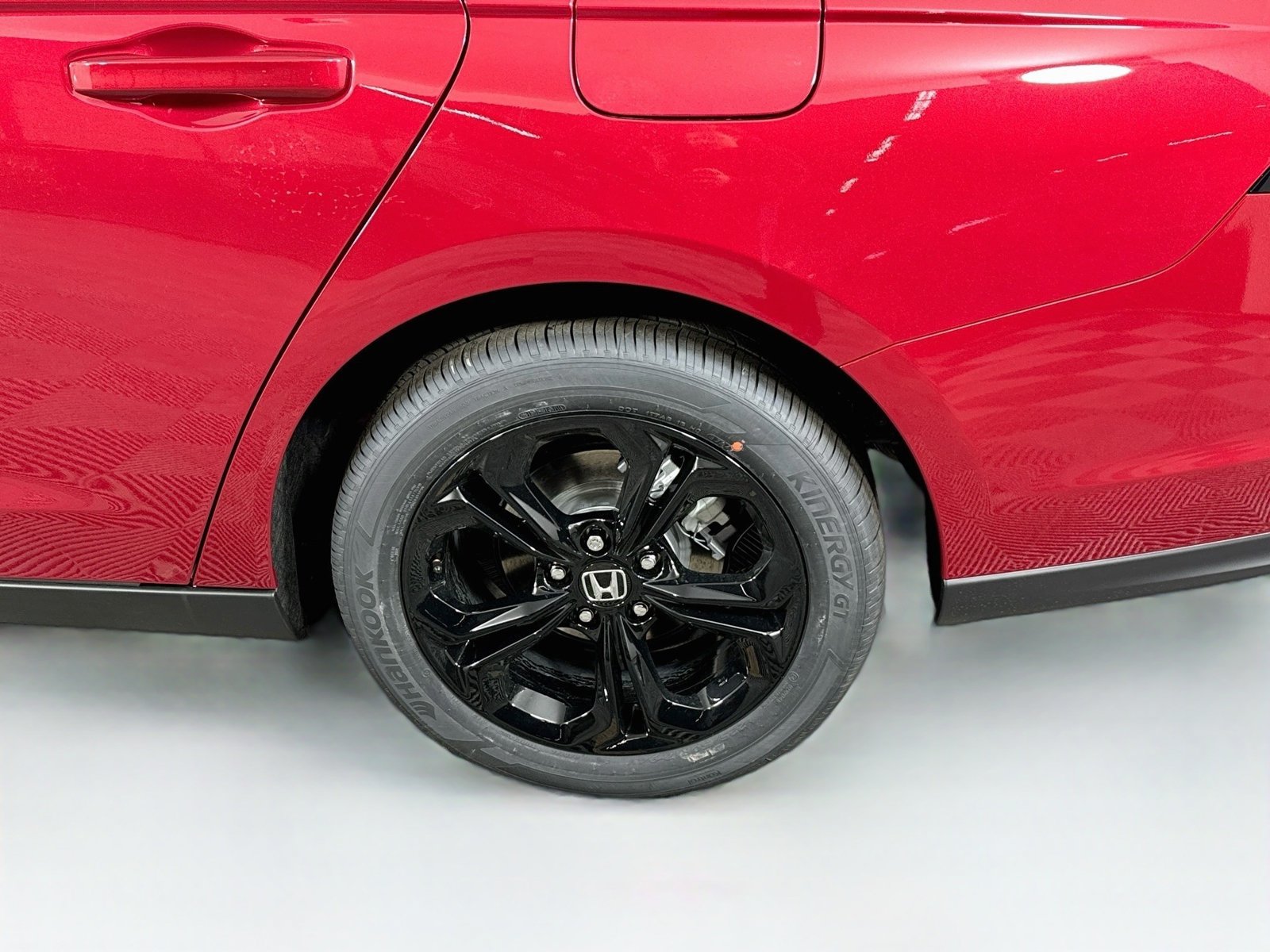 Certified 2024 Honda Accord EX image 18