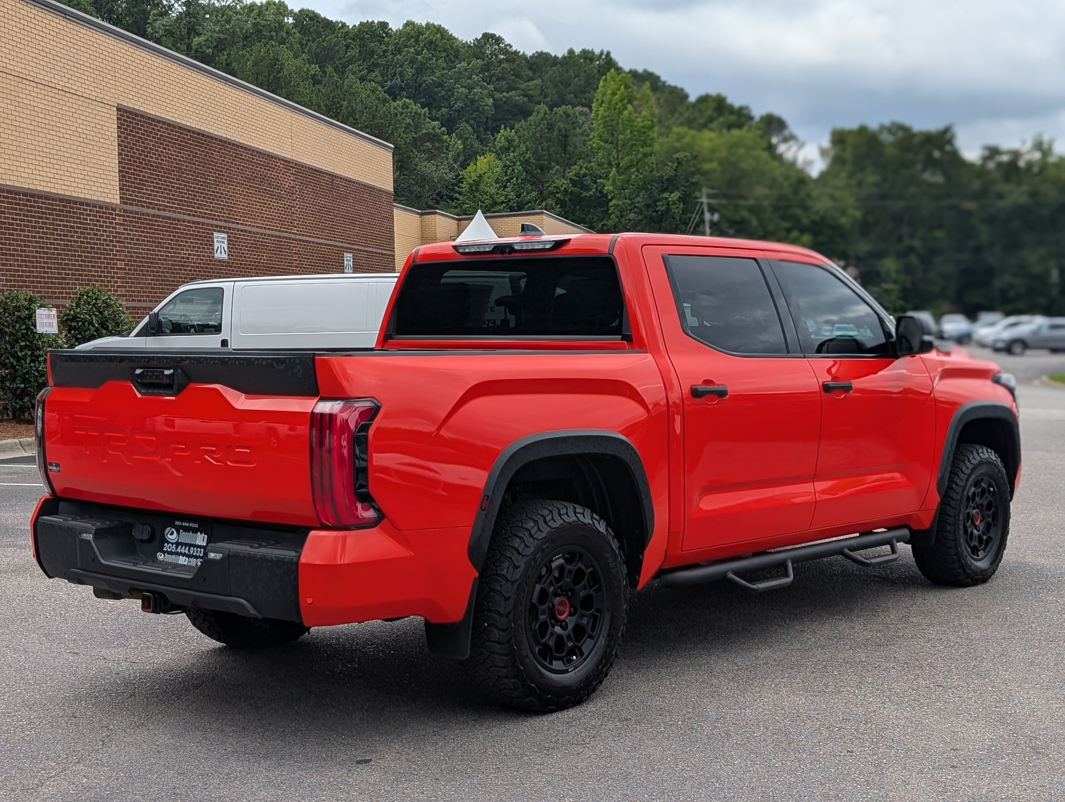 Used 2022 Toyota Tundra TRD Pro AWD/4WD image 9