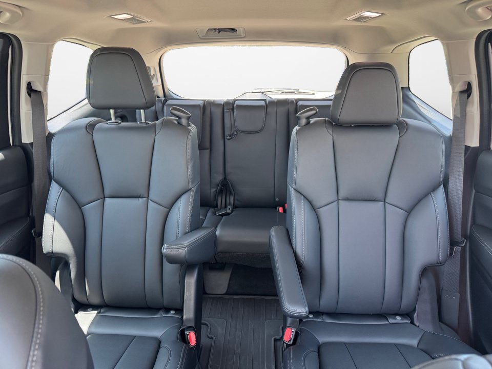 Used 2026 Subaru Ascent Premium AWD/4WD image 15