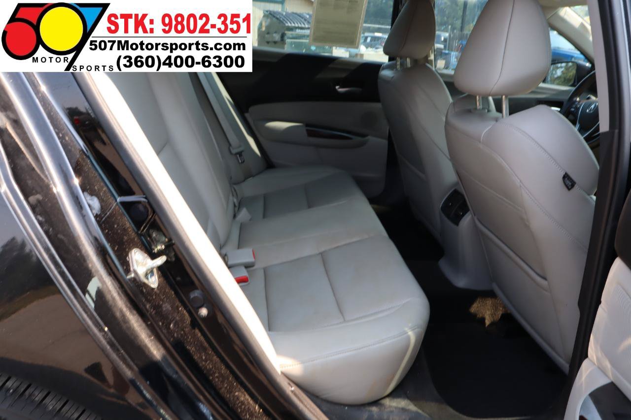 Used 2015 Acura TLX w/ Technology Package FWD image 12