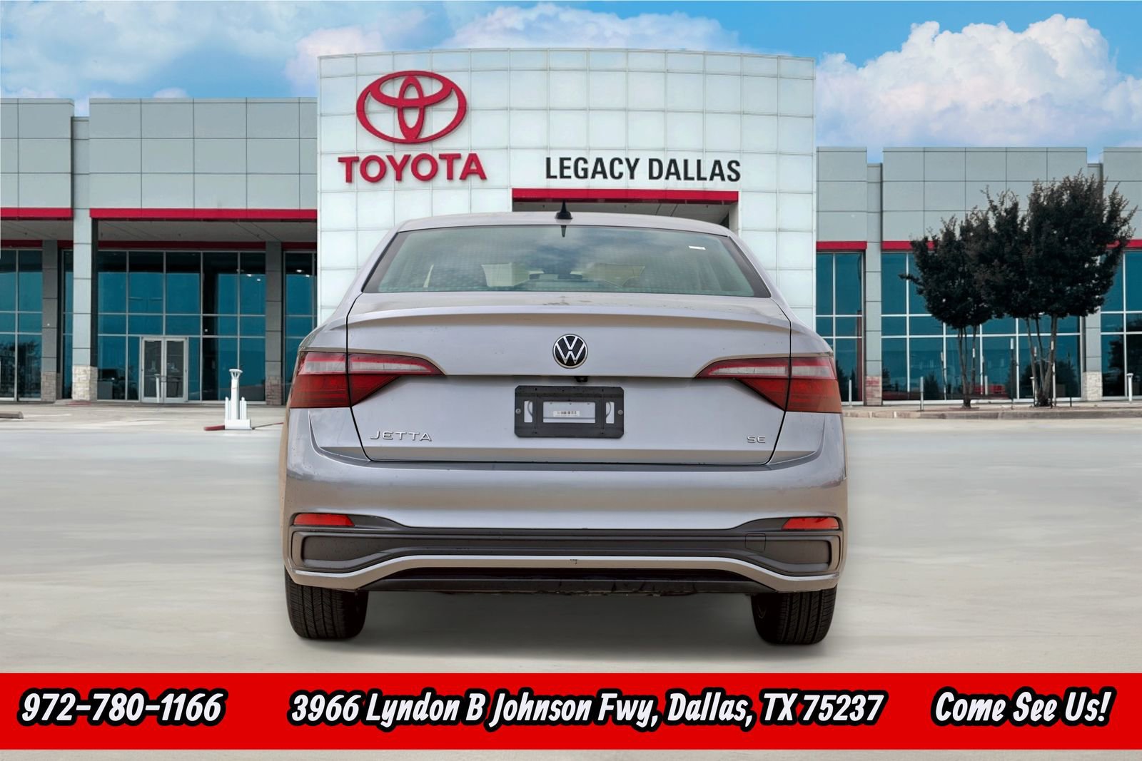 Used 2024 Volkswagen Jetta SE FWD image 9