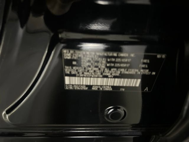 Used 2015 Toyota RAV4 XLE AWD/4WD image 39
