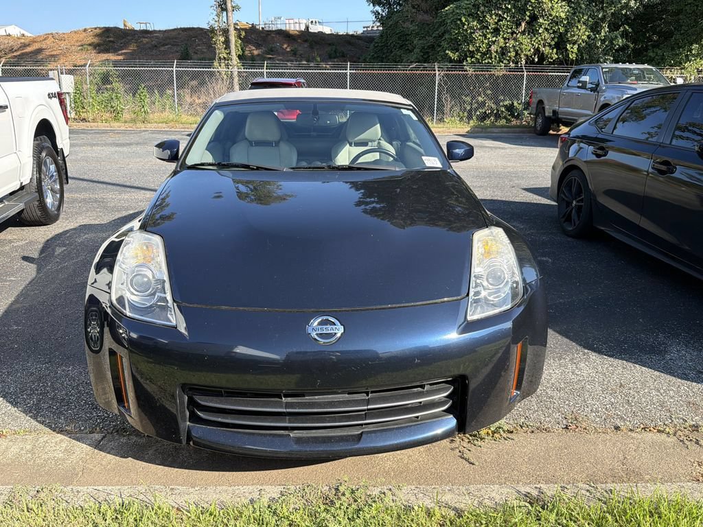Used 2007 Nissan 350Z Touring RWD video 2