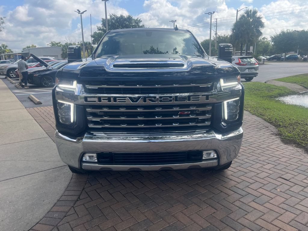 Used 2021 Chevrolet Silverado 3500 LTZ w/ LTZ Convenience Package AWD/4WD image 8