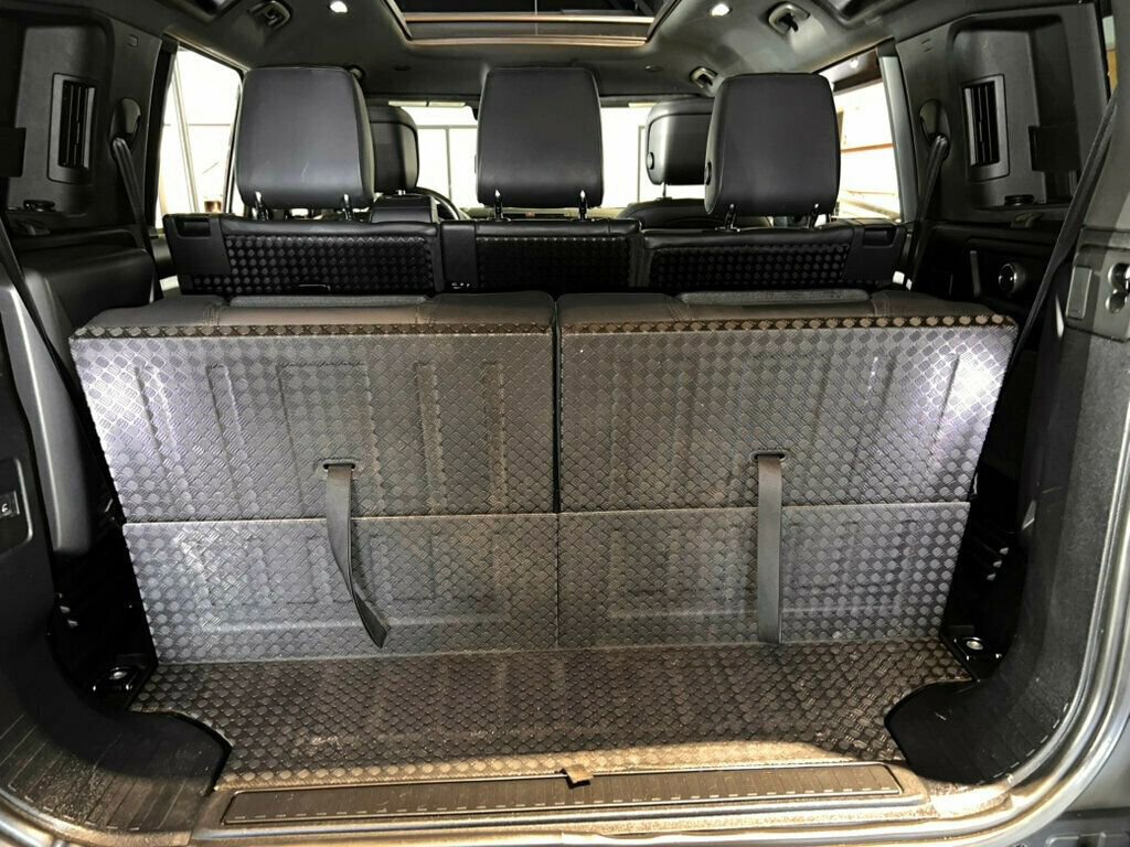 Used 2021 Land Rover Defender 110 X-Dynamic HSE image 21