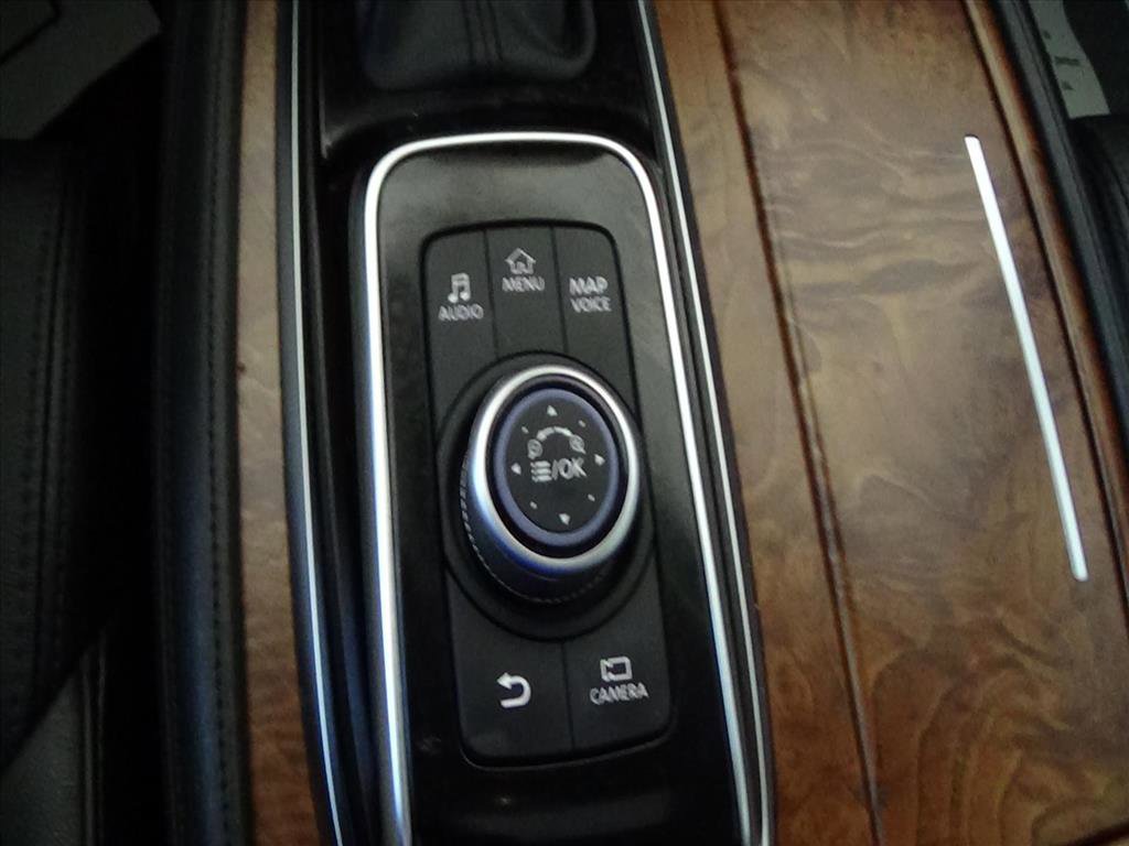 Used 2022 Nissan Armada SL w/ Captain's Chairs Package image 38