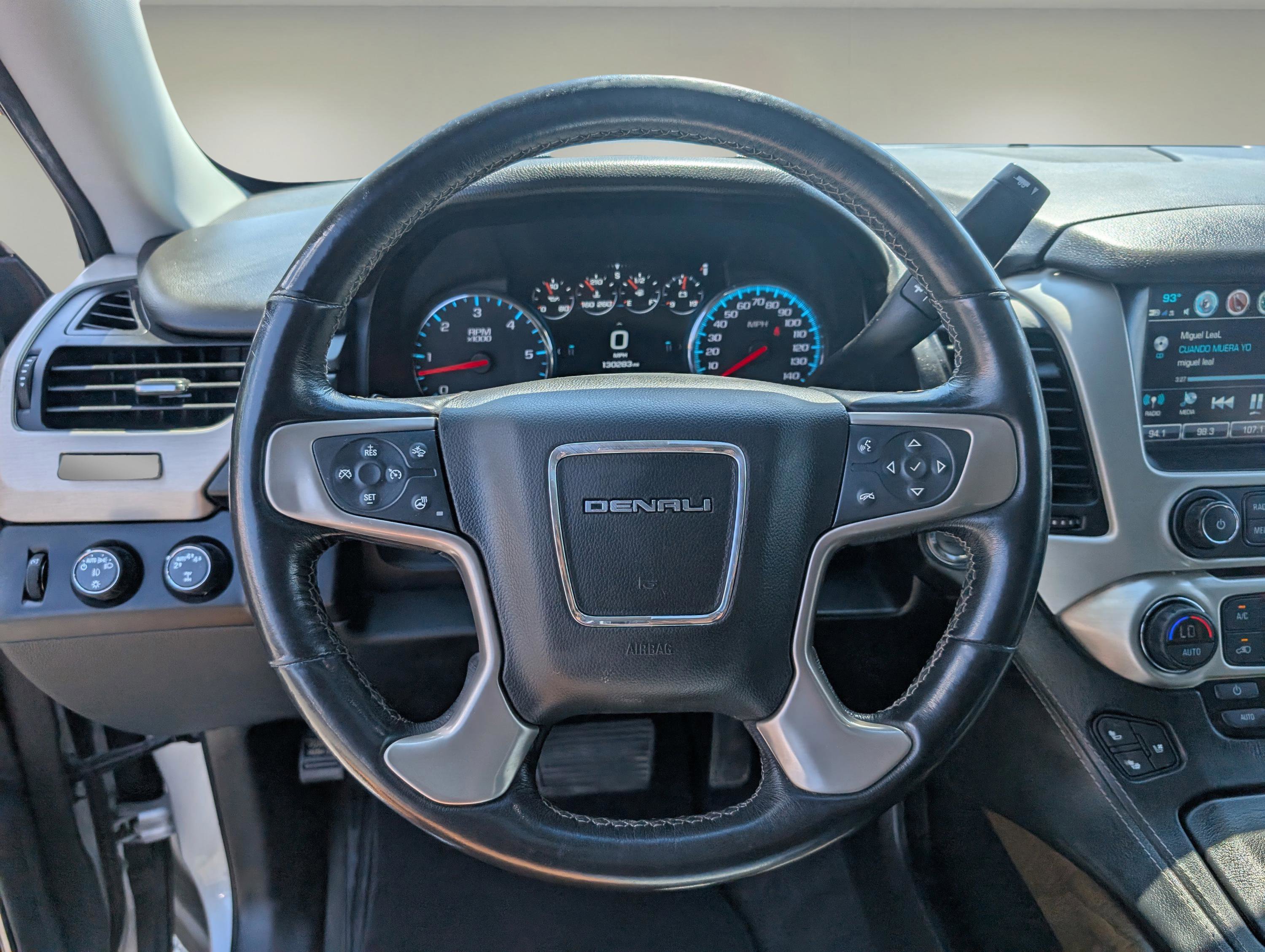 Used 2019 GMC Yukon Denali w/ Denali Ultimate Package image 16