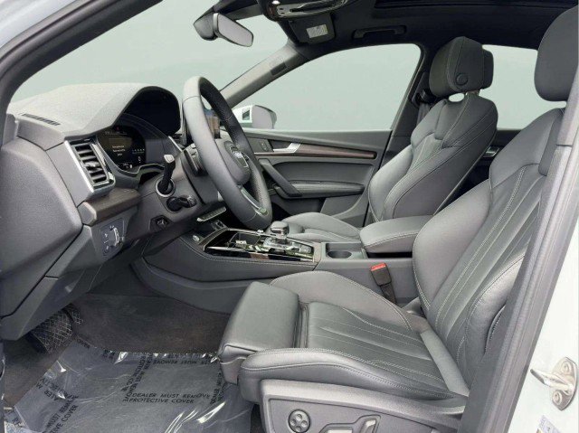 Certified 2025 Audi Q5 2.0T Premium Plus w/ Premium Plus Package AWD/4WD image 20