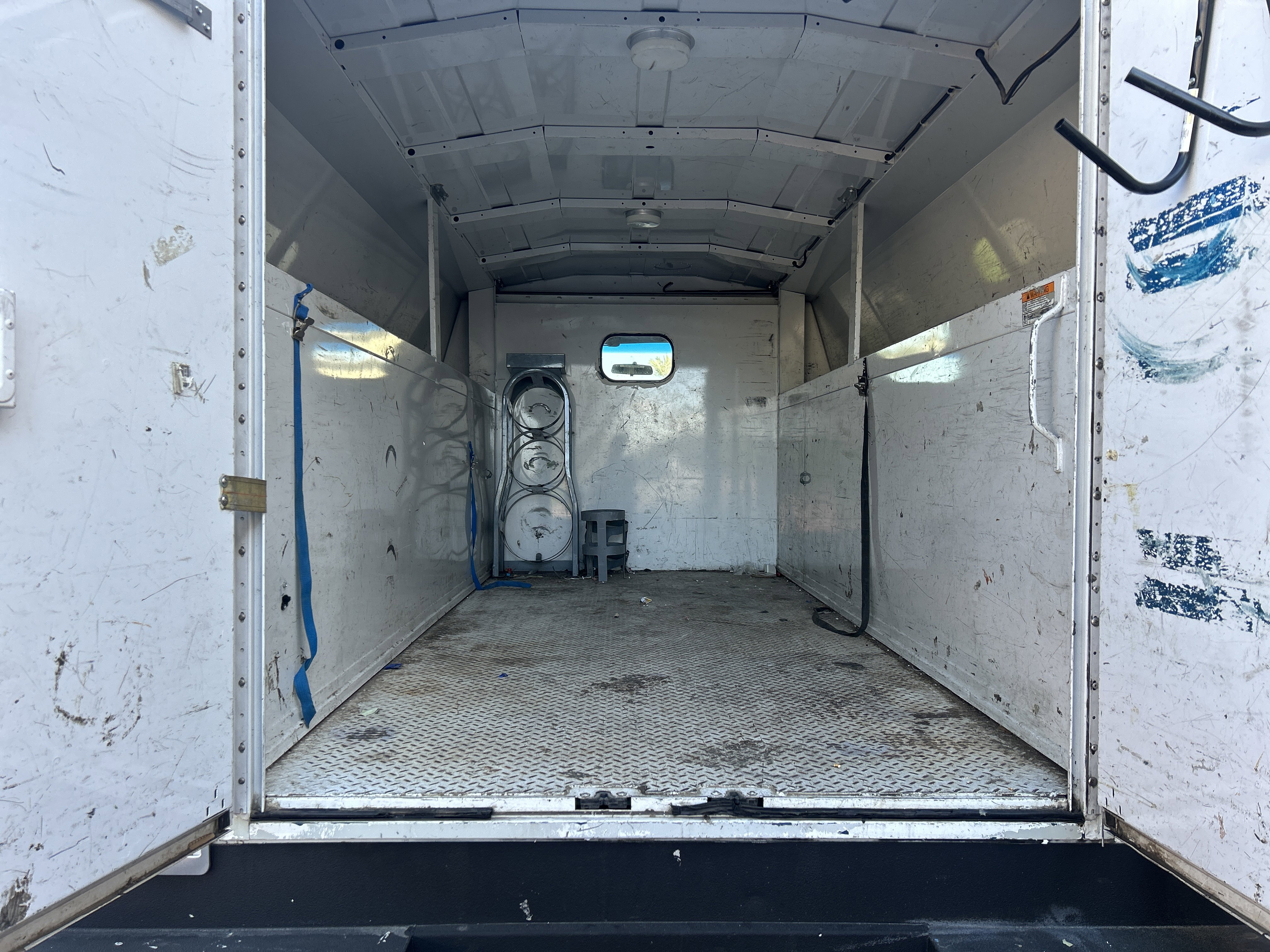 Used 2016 Ford E-350 and Econoline 350 Super Duty RWD image 33