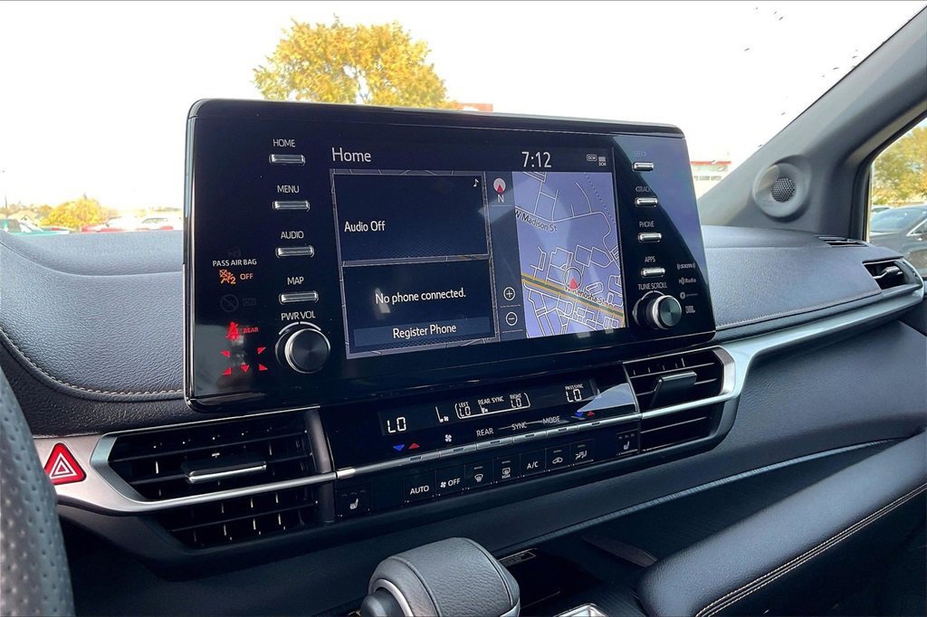 Used 2024 Toyota Sienna XSE image 26