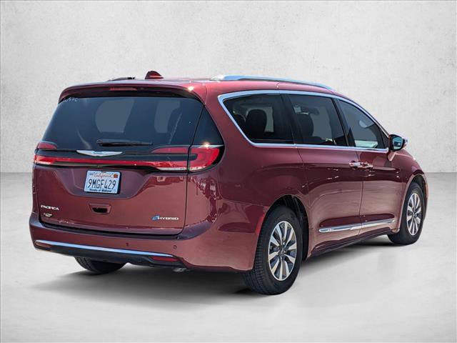 Used 2021 Chrysler Pacifica Limited w/ Premium & Safety Sphere Group FWD image 5