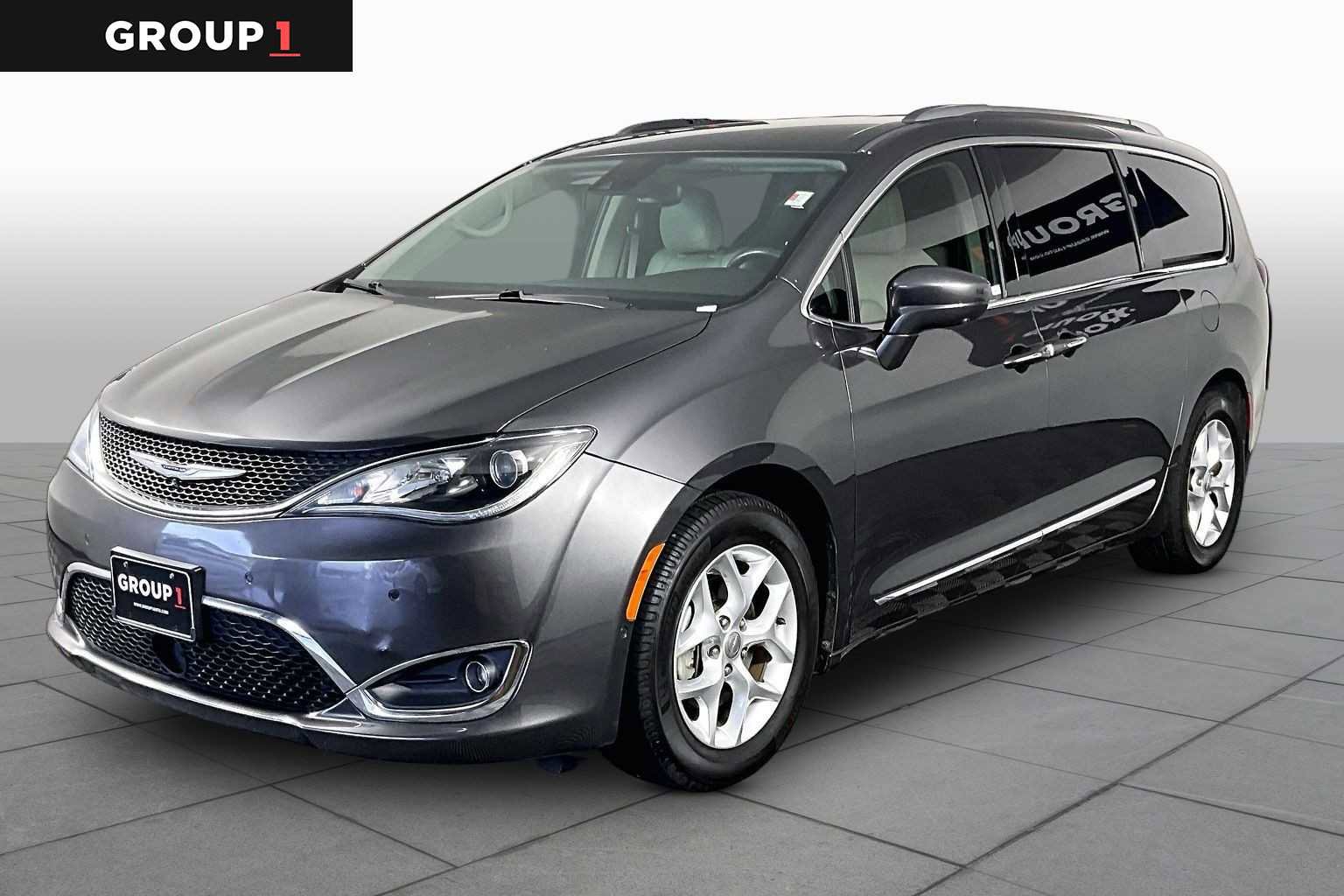 Used 2020 Chrysler Pacifica Touring-L Plus w/ Tire & Wheel Group