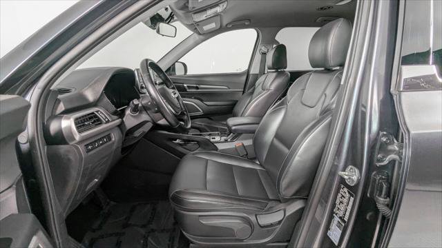 Used 2020 Kia Telluride LX FWD image 14