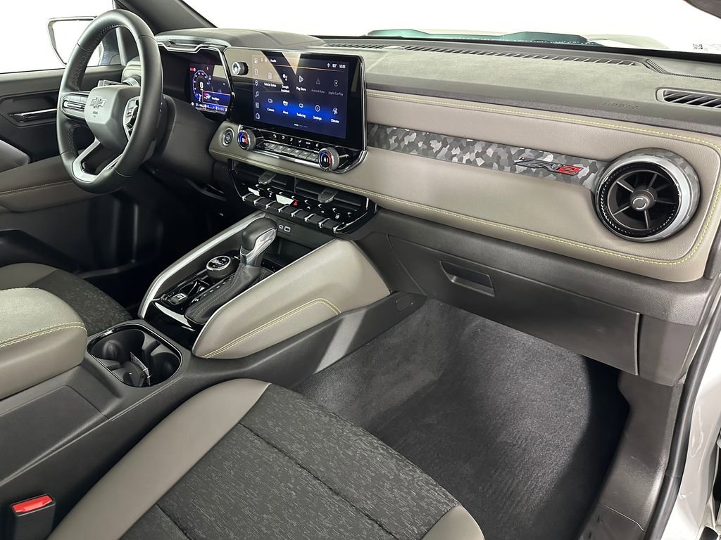 Used 2024 Chevrolet Colorado ZR2 AWD/4WD image 32