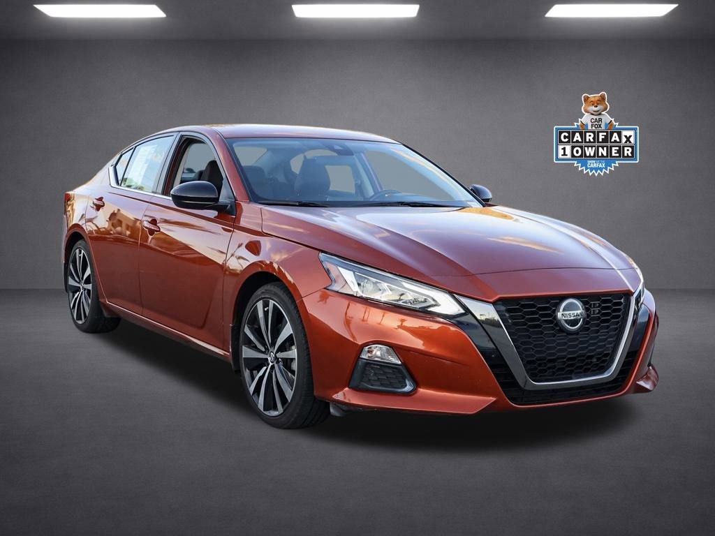 Used 2022 Nissan Altima 2.5 SR image 2