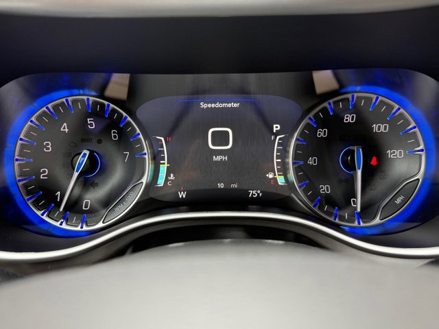 New 2026 Chrysler Pacifica Select image 27