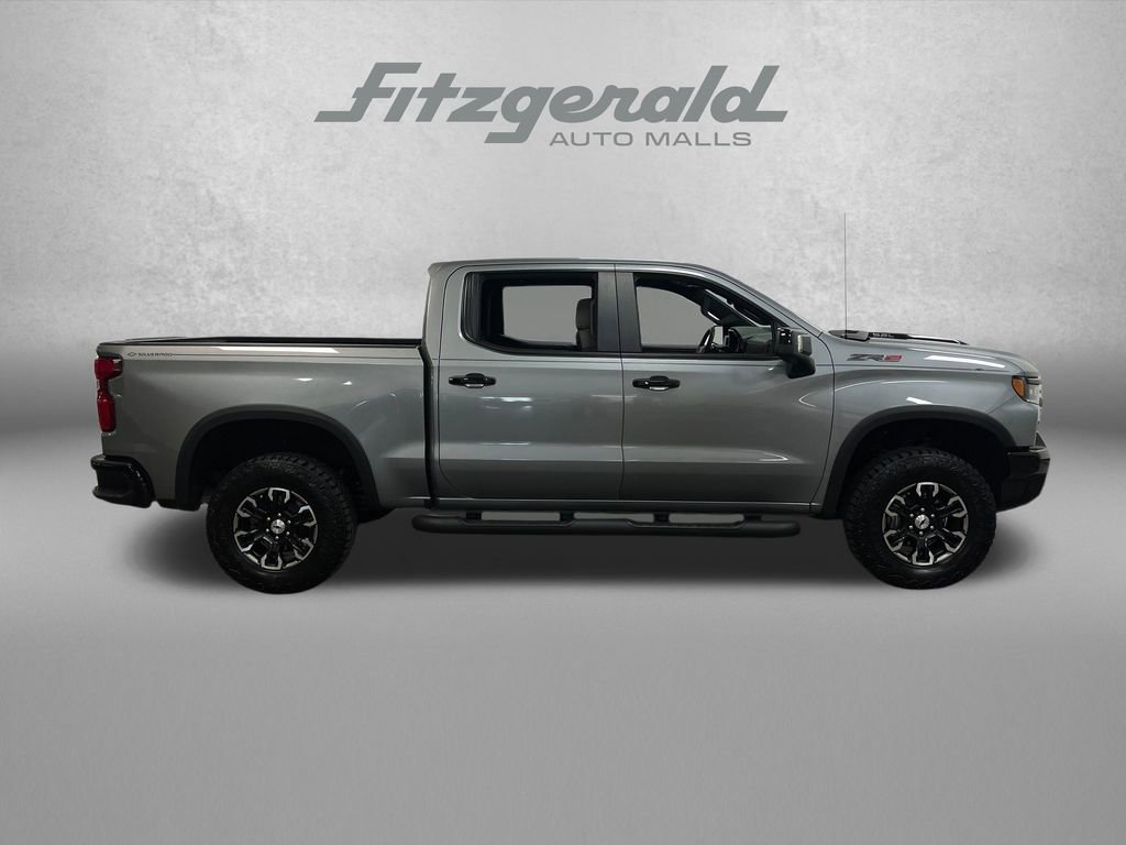 Used 2023 Chevrolet Silverado 1500 ZR2 w/ Technology Package AWD/4WD image 8