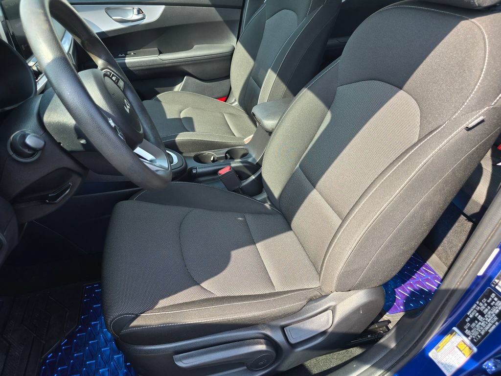 Used 2024 Kia Forte LXS FWD image 16