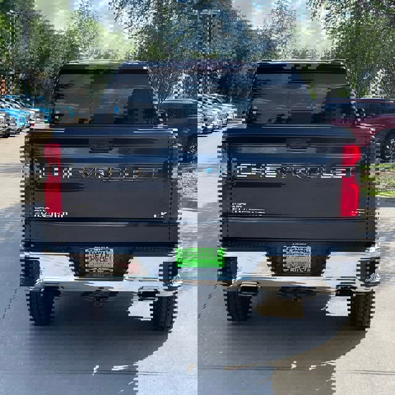 Used 2022 Chevrolet Silverado 1500 LTZ w/ LTZ Premium Package AWD/4WD image 5