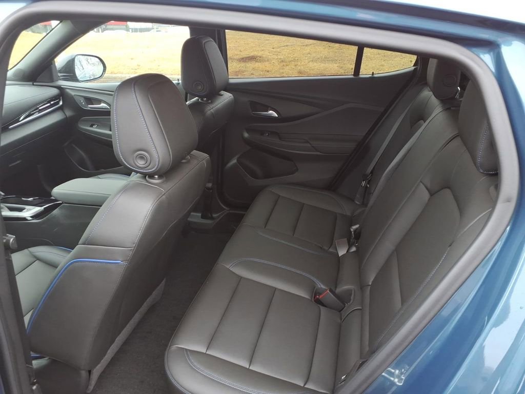 Used 2024 Buick Envista Sport Touring w/ Convenience I Package image 26