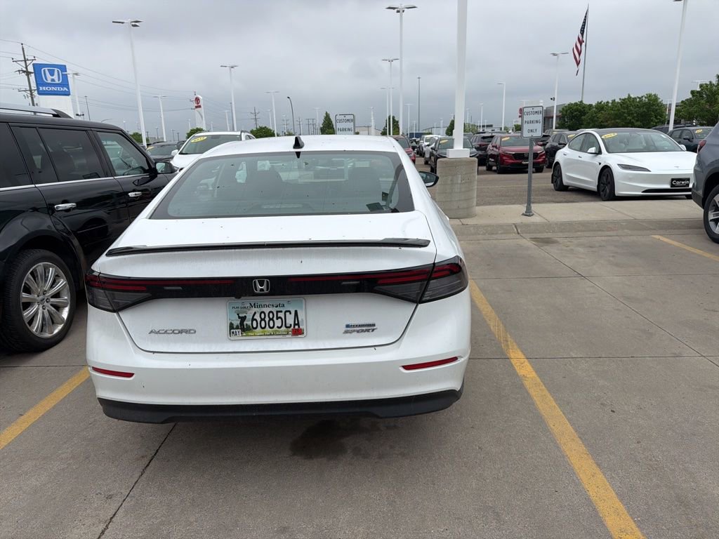 Used 2023 Honda Accord Sport image 7