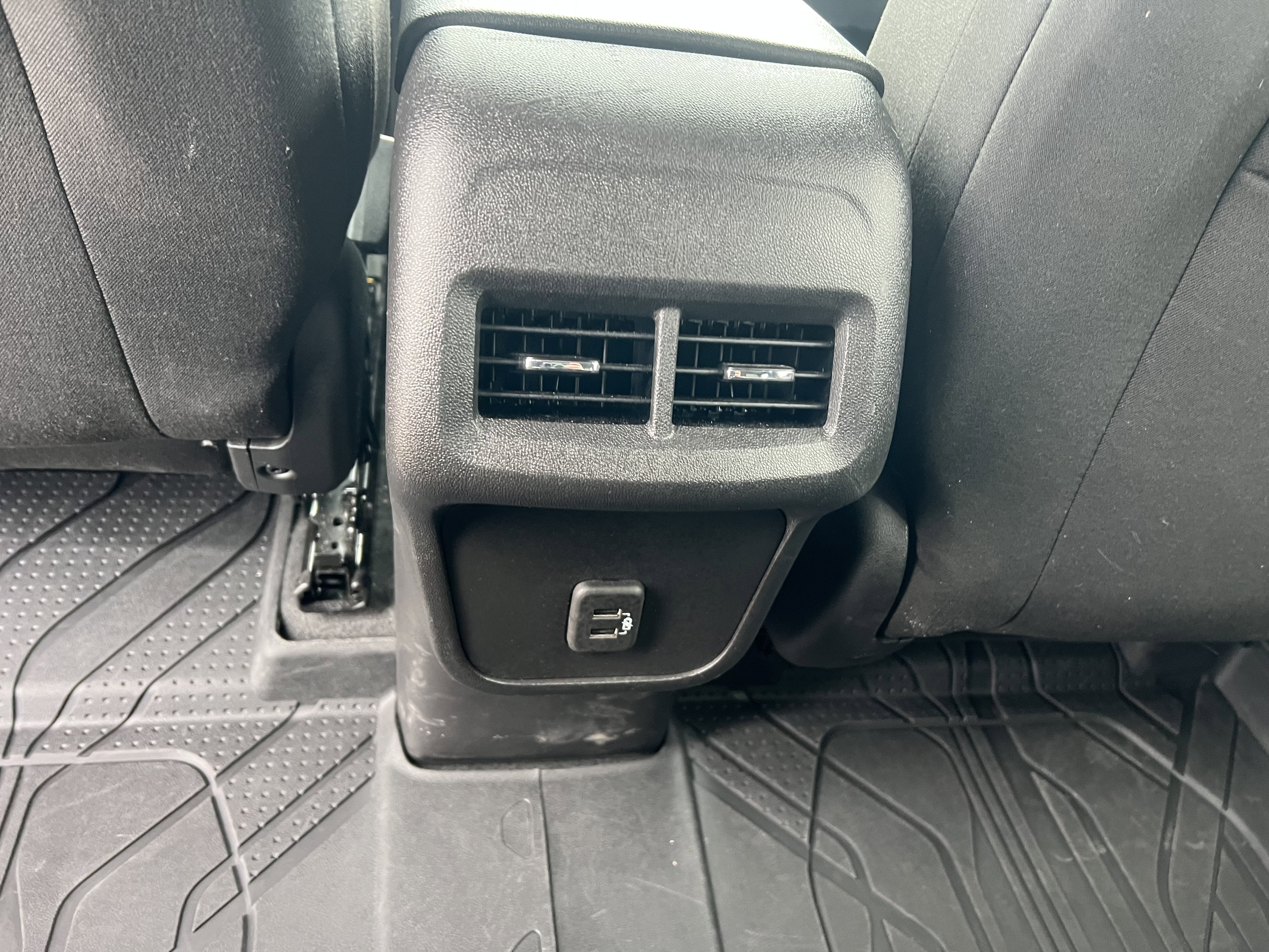 Used 2023 Chevrolet Equinox LT w/ LPO, Floor Liner Package image 15