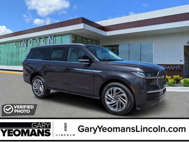 Certified 2026 Lincoln Navigator Reserve AWD/4WD image 1