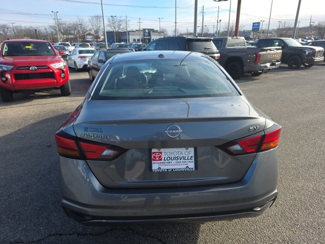 Used 2024 Nissan Altima 2.5 SV image 5