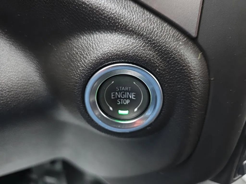 Used 2025 GMC Sierra 2500 Pro w/ Convenience Package image 31