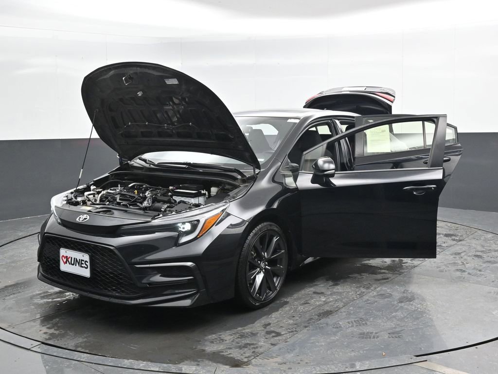 Used 2024 Toyota Corolla SE w/ SE Premium Package image 51