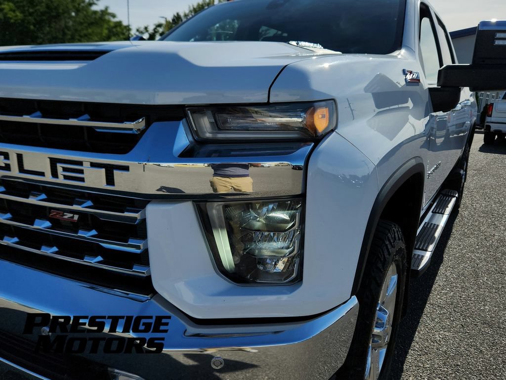 Used 2021 Chevrolet Silverado 3500 LTZ w/ LTZ Premium Package AWD/4WD image 10