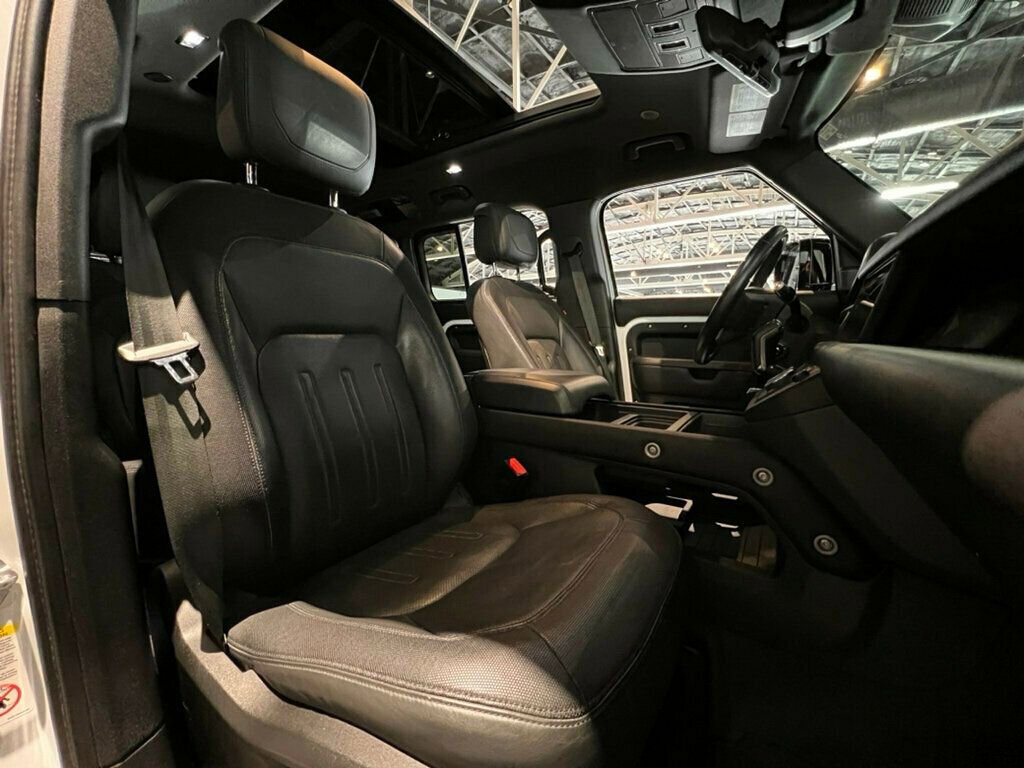 Used 2021 Land Rover Defender 110 X-Dynamic HSE image 29