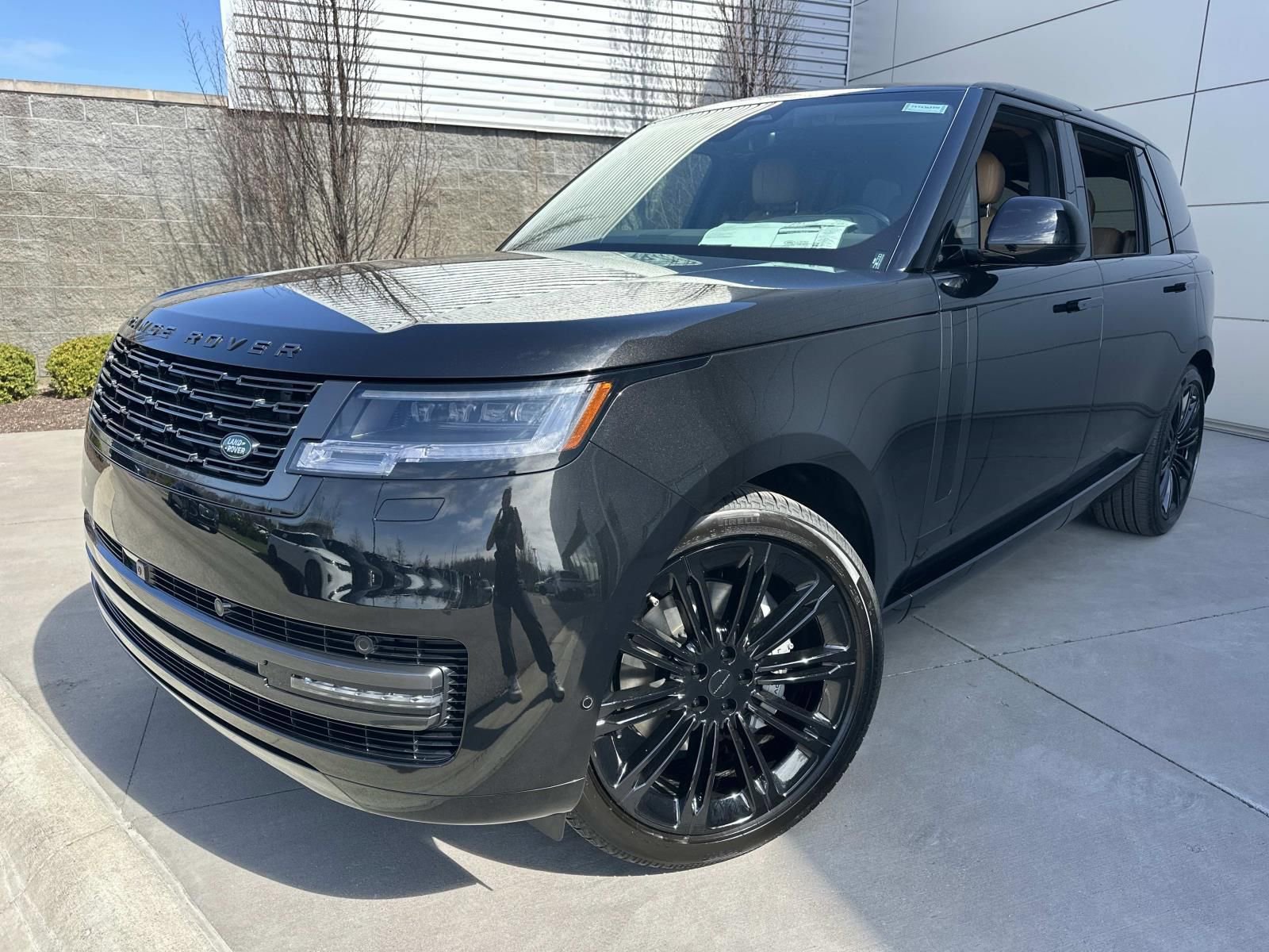 New 2026 Land Rover Range Rover Long Wheelbase SE