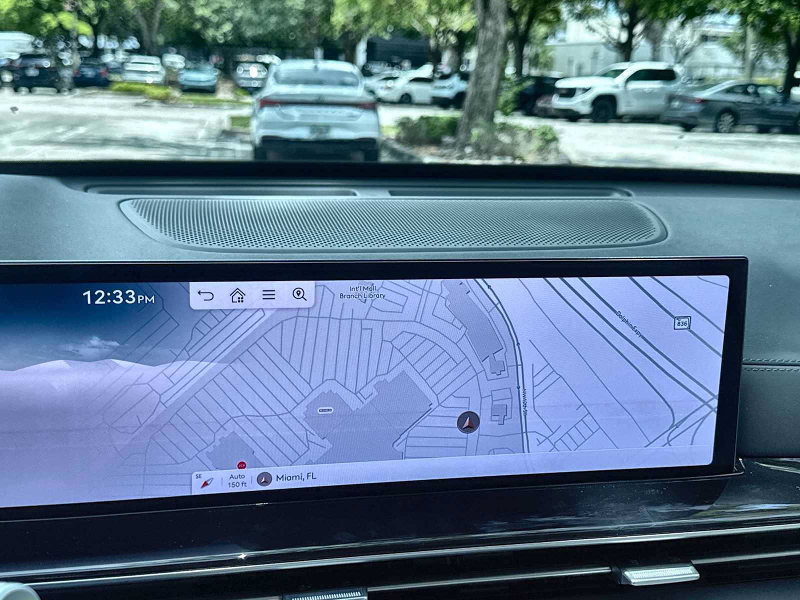 New 2026 Genesis GV80 2.5T RWD image 18
