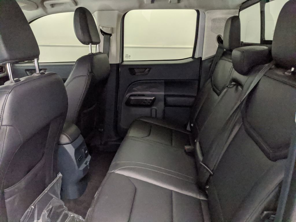 New 2026 Ford Maverick Lariat w/ Black Appearance Package image 23