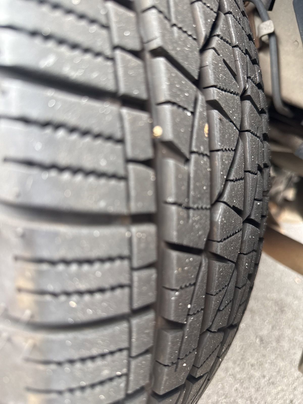 Used 2018 Ford Explorer XLT w/ Equipment Group 201A image 6