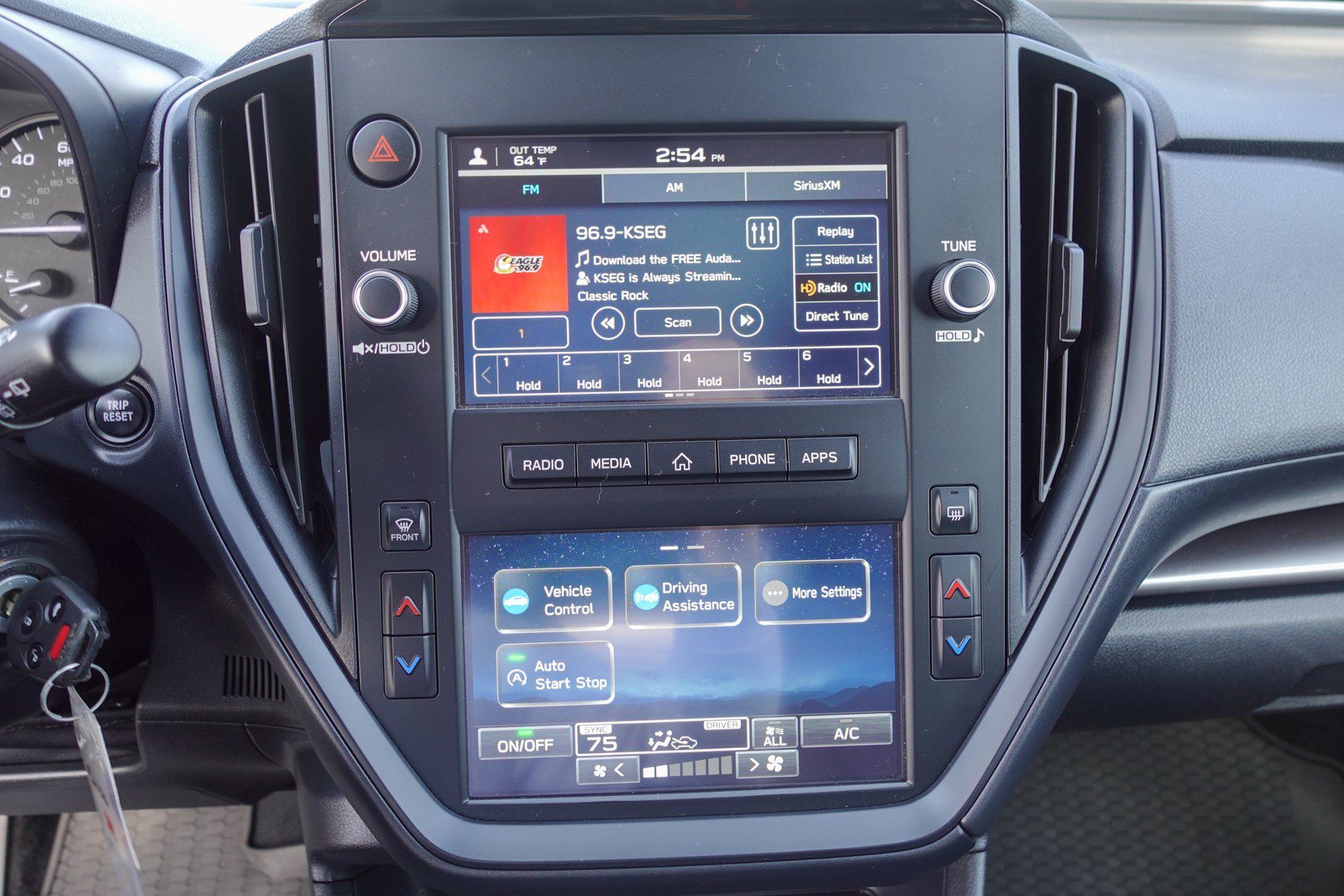 Certified 2024 Subaru Impreza 2.0i image 16