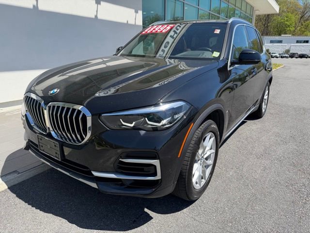 Certified 2023 BMW X5 xDrive40i w/ Premium Package AWD/4WD image 3