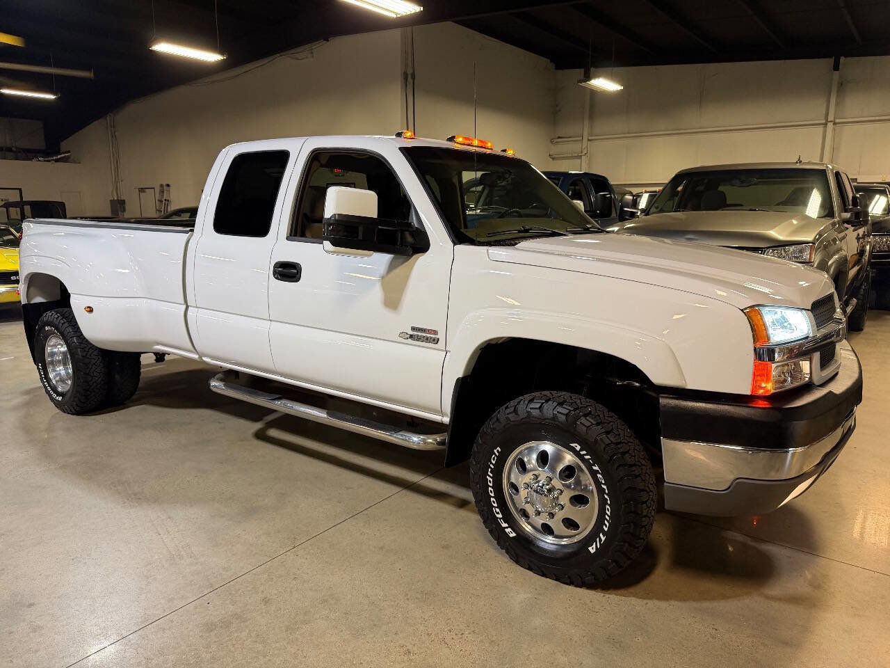 Used 2003 Chevrolet Silverado 3500 LS RWD image 30