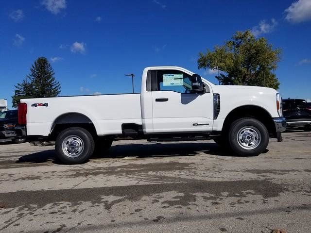 New 2026 Ford F350 XL image 2