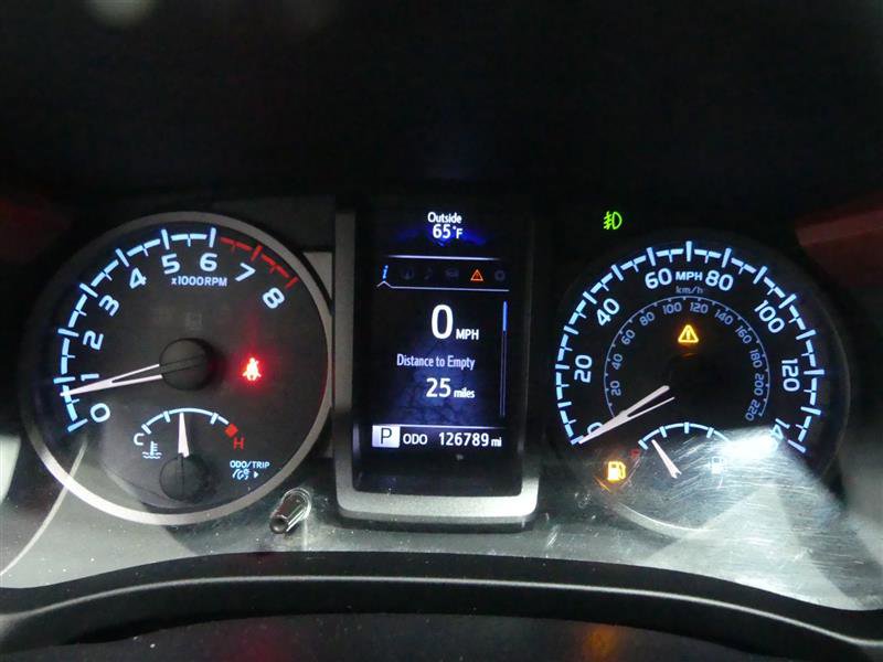 Used 2016 Toyota Tacoma TRD Off-Road w/ Exterior Package image 29