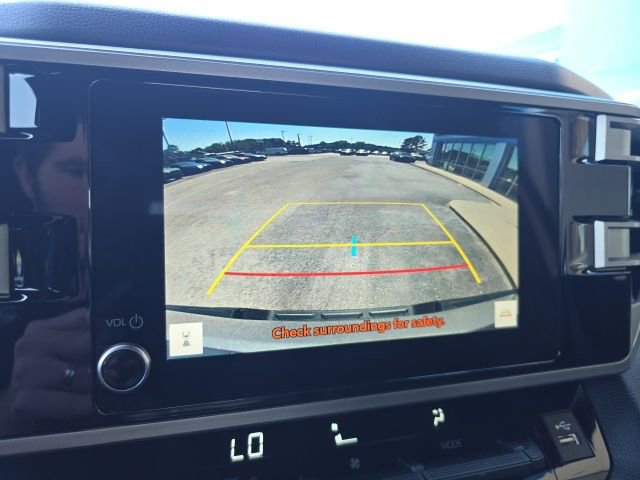 Used 2025 Toyota Tundra SR5 w/ SR5 Convenience Package AWD/4WD image 20