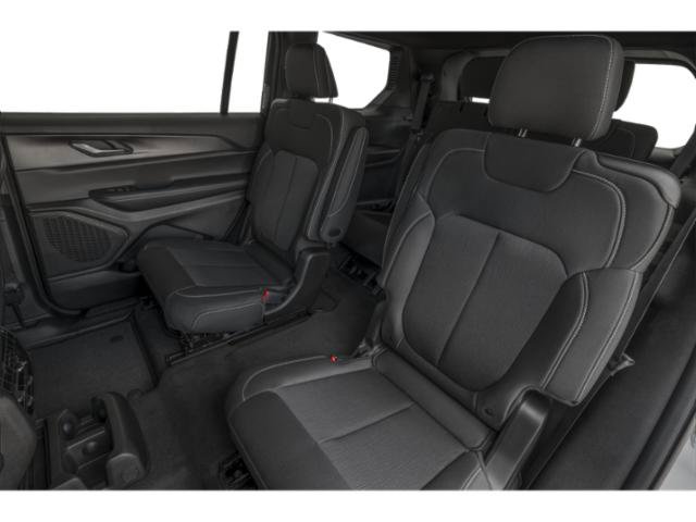 Certified 2025 Jeep Grand Cherokee L Limited w/ Black Appearance Package AWD/4WD image 13