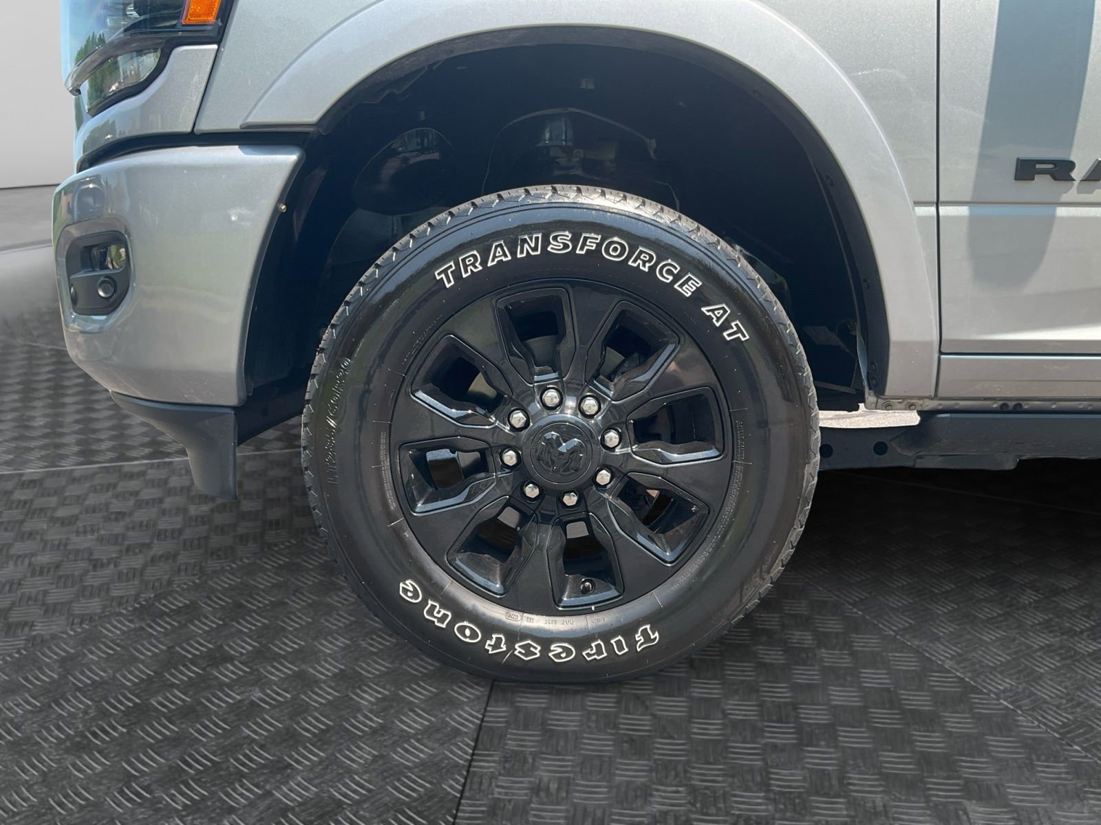 Used 2024 RAM 3500 Limited image 14