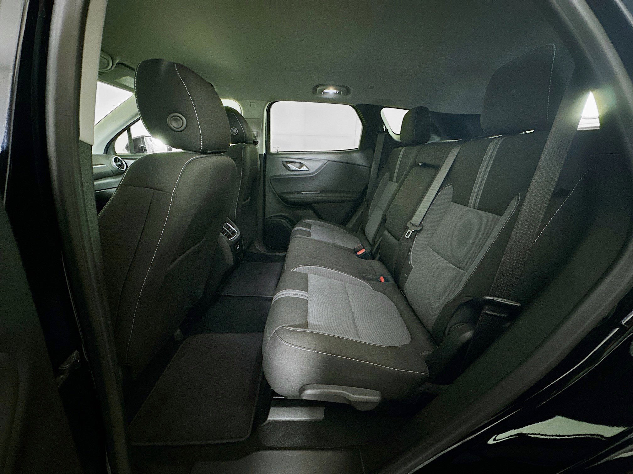 Used 2023 Chevrolet Blazer LT image 28